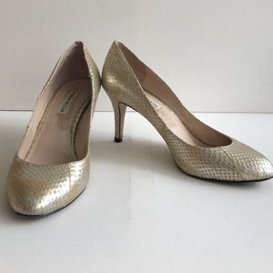 Louise et Cie Ivory Pumps Size 38 1/2 / 8 1/2 B